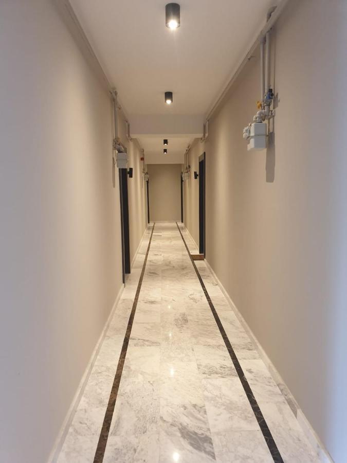 Lake Tower Apartments Mamaia Exterior foto